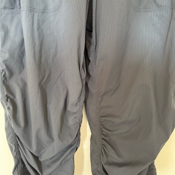 [6] Lululemon Unlined Studio Gray Capri’s - Picture 7 of 11
